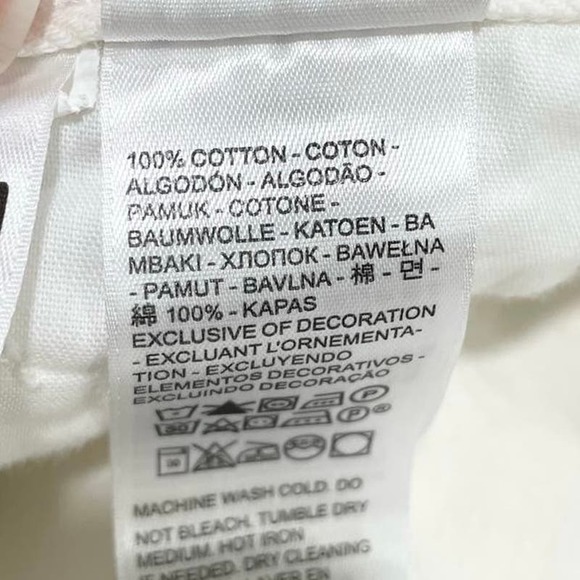 Levi’s High Waisted Mom Shorts In White 28 NWT - Picture 10 of 10